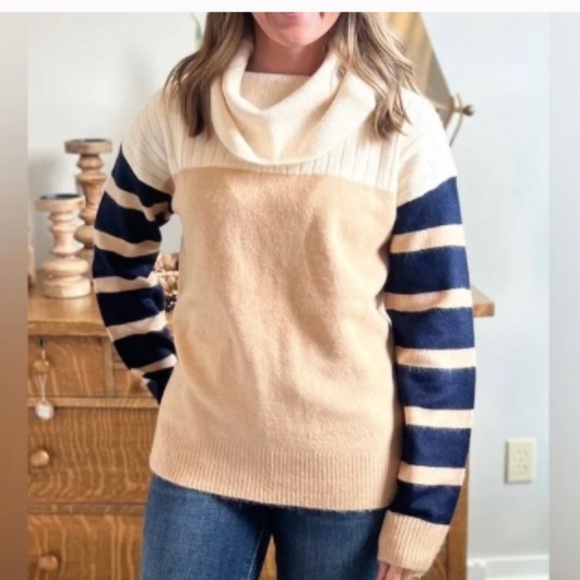 Hem & Thread Sweater - Picture 1 of 1
